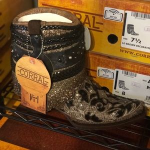 Corral Boots - Floral Embroider & Glitter bootie